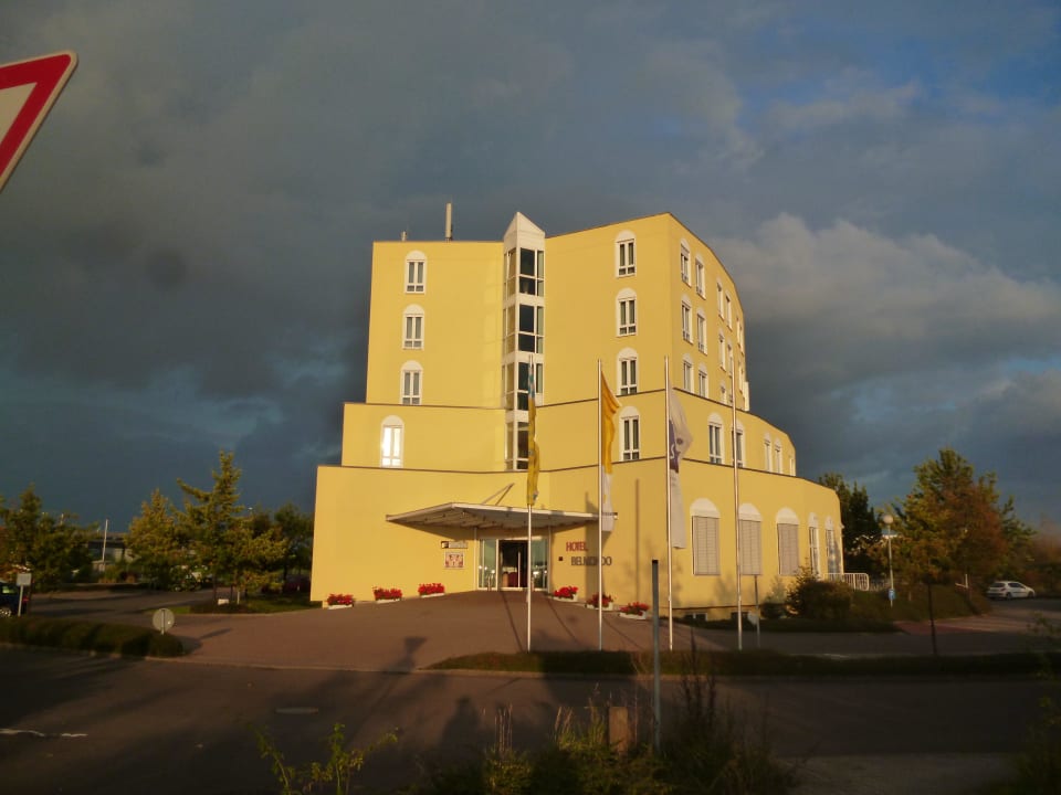 Hotel z zewnątrz H&S Hotel Belmondo Leipzig Airport