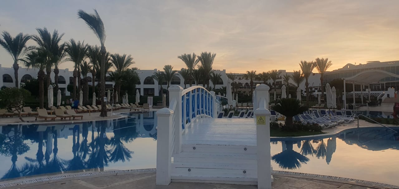 Pool Hilton Marsa Alam Nubian Resort
