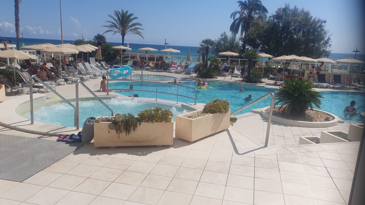 Pool Sabina Hotel & Suites