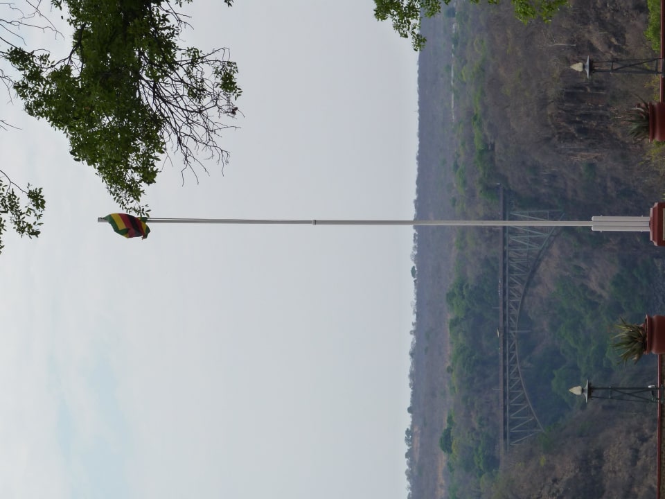 Brücke über den Sambesi The Victoria Falls Hotel