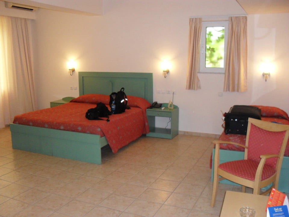 Zimmer Schlafmöglichkeiten Grand Hotel Holiday Resort
