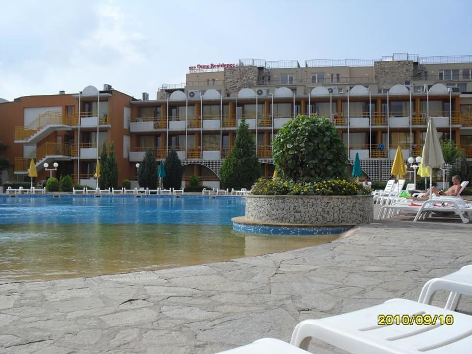 Pool mit Südteil Nessebar Beach Hotel