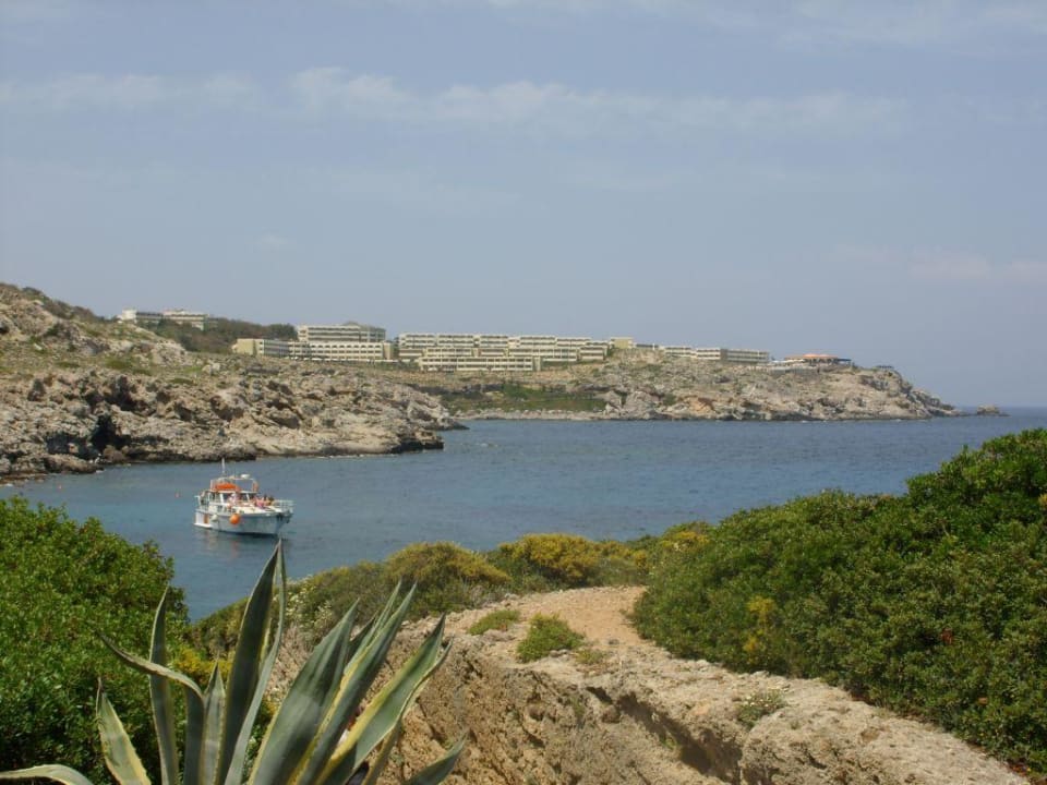 Blick von der Therme Kalithea zum Hotel. Hotel Kalithea Horizon Royal