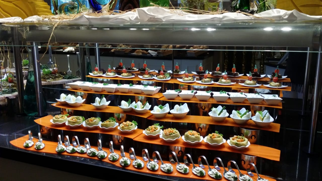 Gastro Well Palace Side