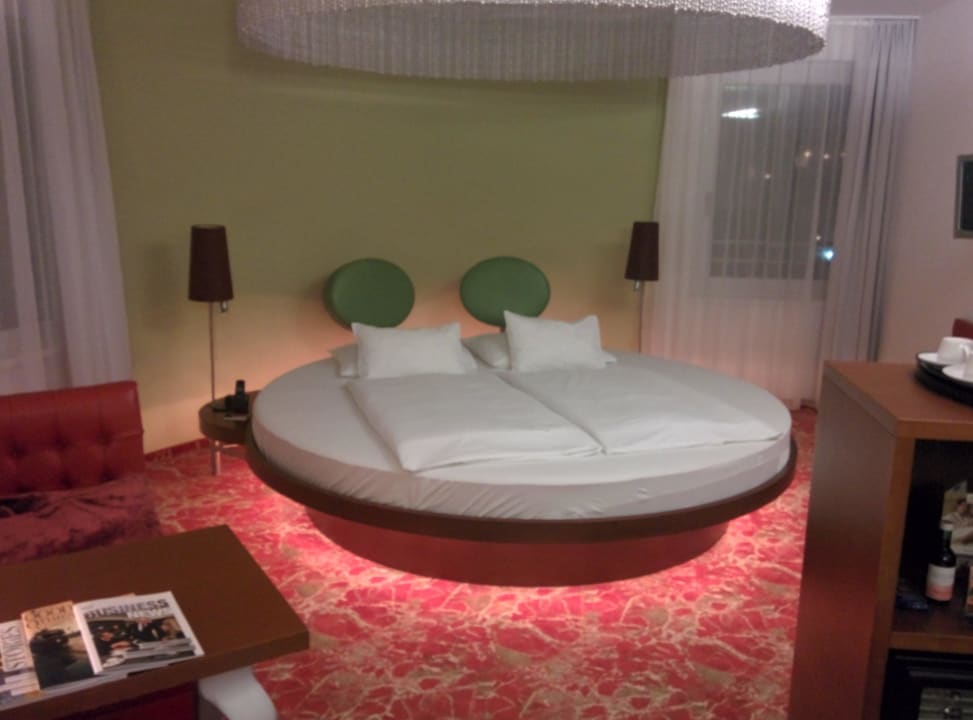 Rundes Bett ARCOTEL Kaiserwasser Wien