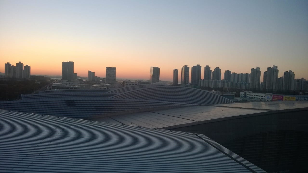 Blick auf die Stadt aus dem Fenster Sheraton Incheon Hotel