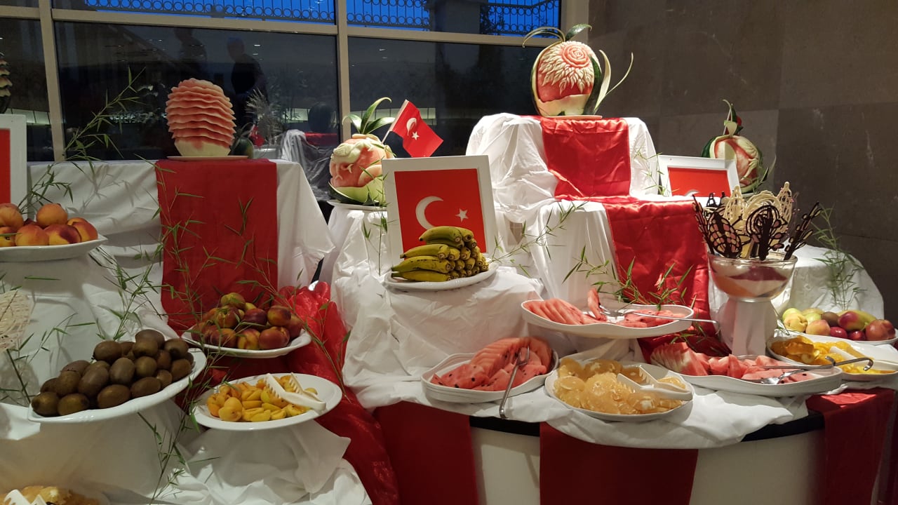 Gastro Well Palace Side