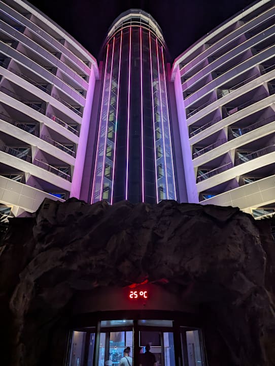 Außenansicht Royal Wings Hotel