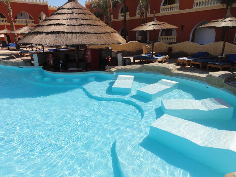 Großer Hauptpool Pickalbatros Alf Leila Wa Leila Resort - Neverland Hurghada