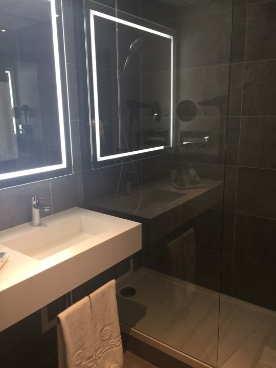 Zimmer Avani Frankfurt City