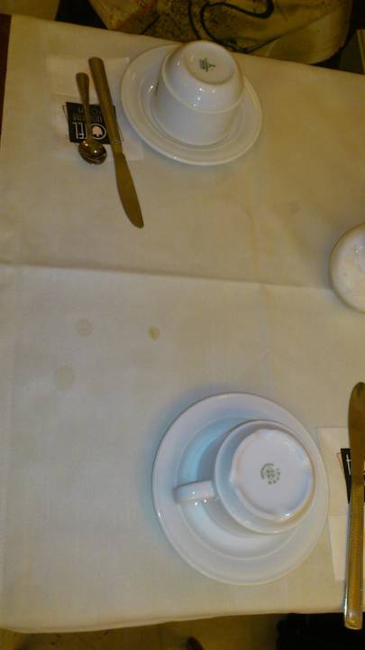 Tisch VOR dem Frühstück! Hotel Quisisana