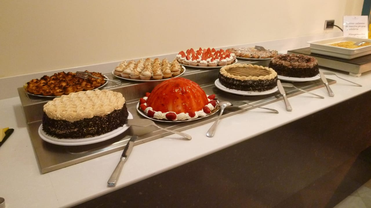 Alles sehr lecker Hotel Serrano Palace