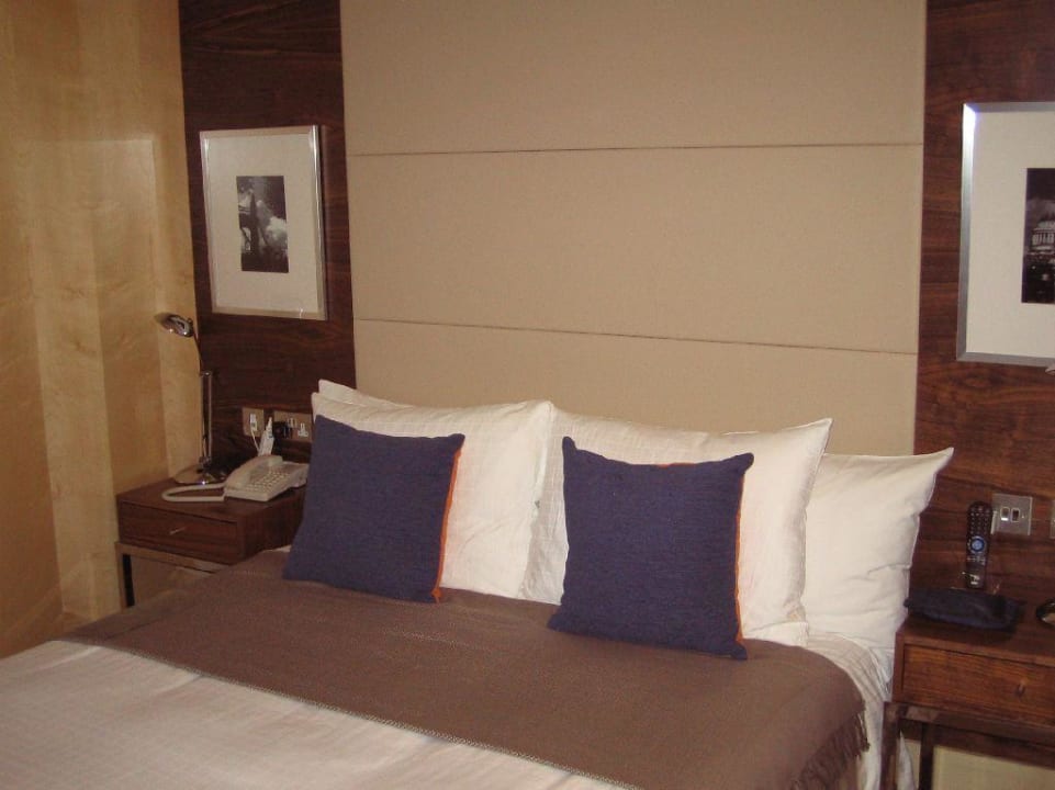 Schlafbereich. Park Plaza County Hall London