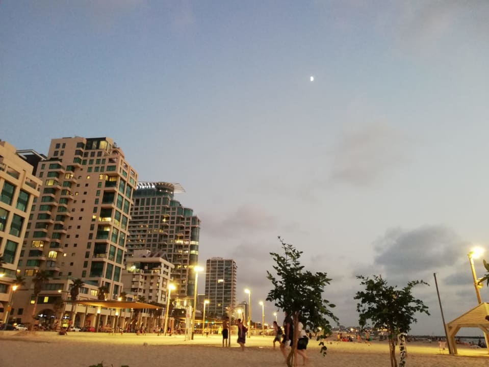 Strand Savoy Sea Side Hotel