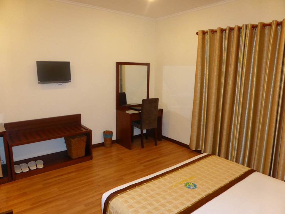 Tisch & Ablage Hotel Hau Giang