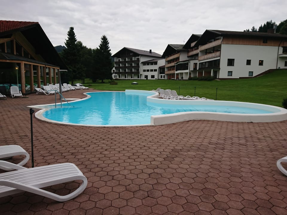 Pool Riederin Hotel & Chalets