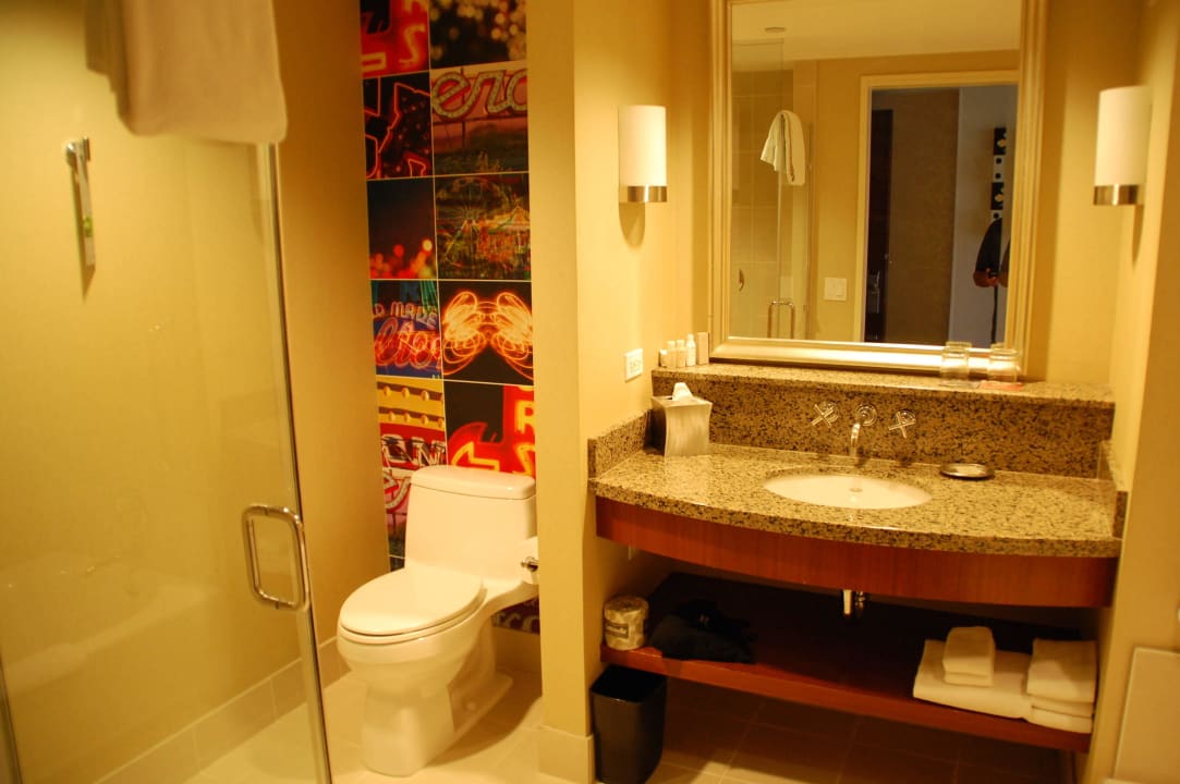 Das Bad Hotel Renaissance by Marriott Las Vegas