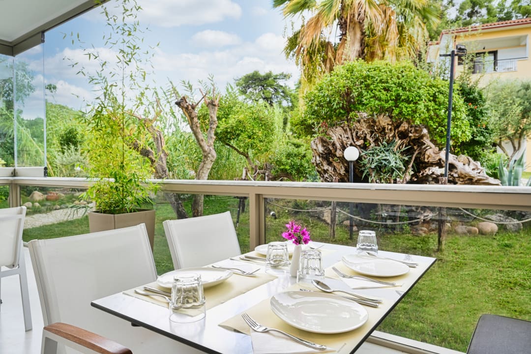 Gastro Hotel Chrousso Village