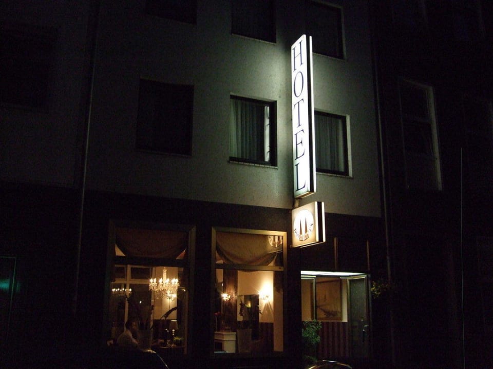 Nächtliche  Außensansicht Hotel Domspitzen