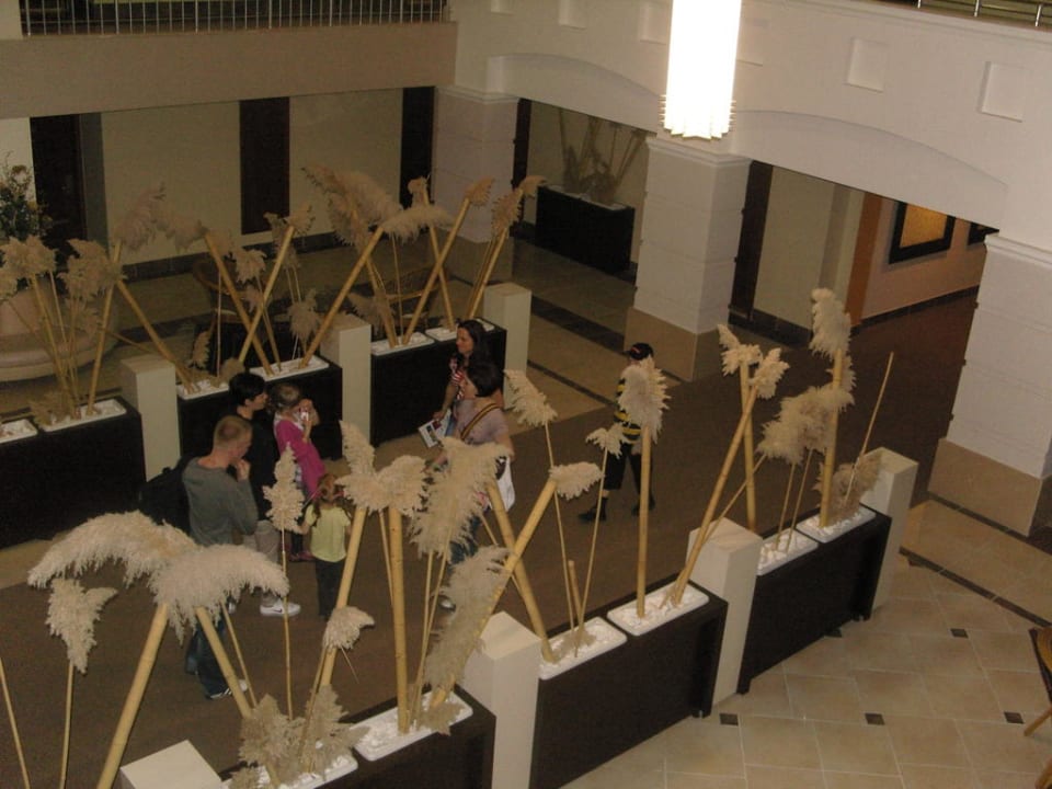 Jeden z holi w budynkach Belek Beach Resort Hotel