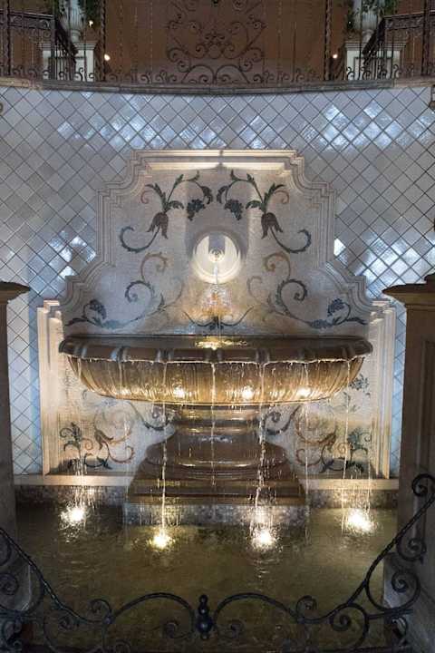 Wasserspiel im Restaurant Hotel Palazzo Montecasino