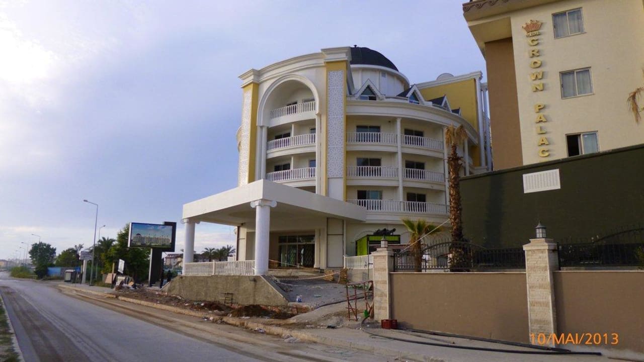 Eingang Dream World Resort & Spa