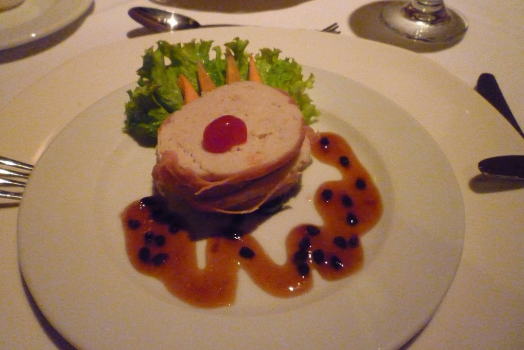 Toll angerichtetes Essen im Gourmet Restaurant Vista Sol Punta Cana