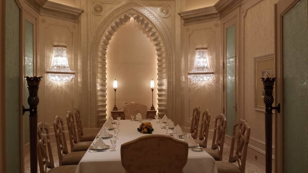 So tafelt man in einer Suite Emirates Palace Mandarin Oriental