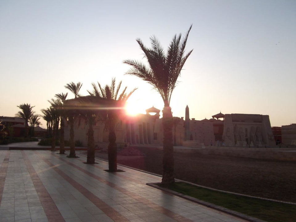 Blick auf den Showbereich Pickalbatros Alf Leila Wa Leila Resort - Neverland Hurghada