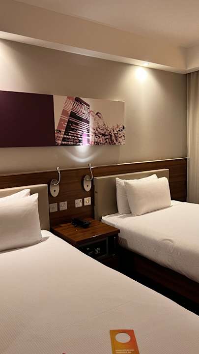 Zimmer Hampton by Hilton London Waterloo