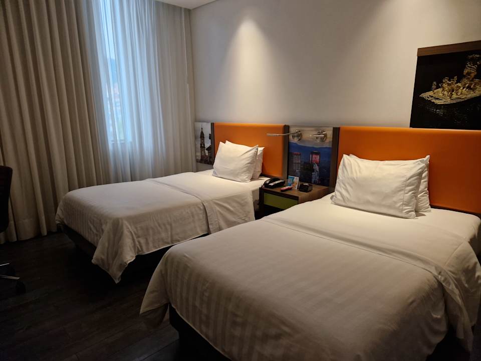Zimmer Hampton by Hilton Bogota - Usaquen