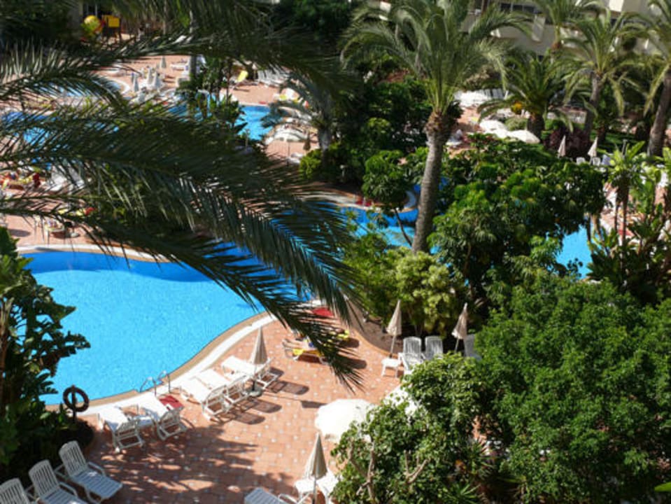 Pools - aus dem 3. Stock  (1) Barceló Corralejo Bay - Adults only