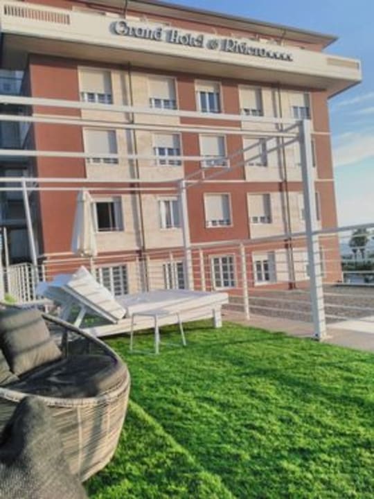 Außenansicht Grand Hotel & Riviera