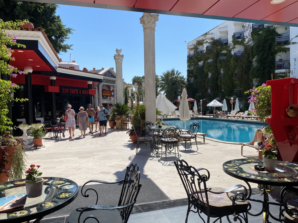 Pool Hotel Club Sera