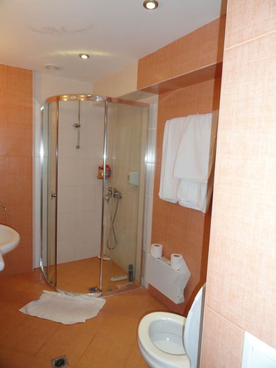 Appartement Bad alles neu renoviert Berlin Golden Beach