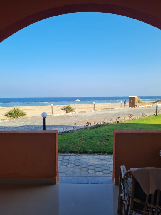 Zimmer Three Corners Happy Life Beach Resort