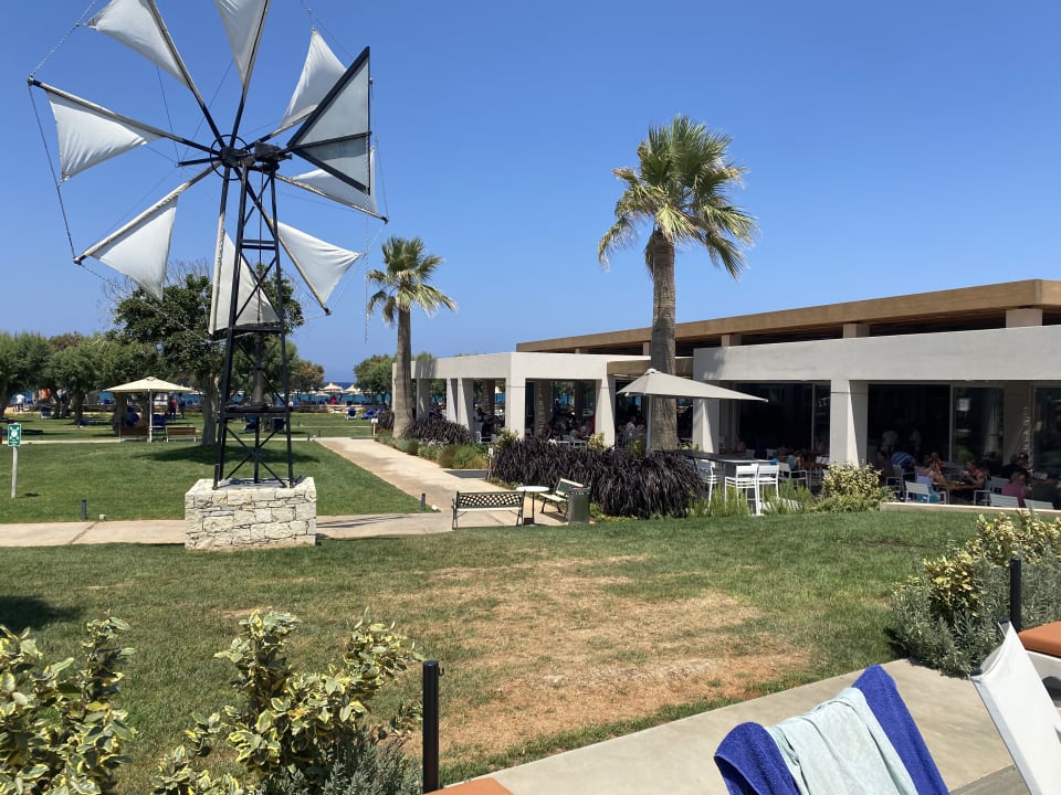 Gartenanlage Anissa Beach & Village