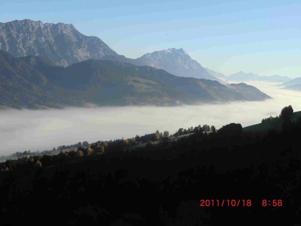 Blick vom Balkon ins morgendliche Ennstal Natur & Wellnesshotel Höflehner