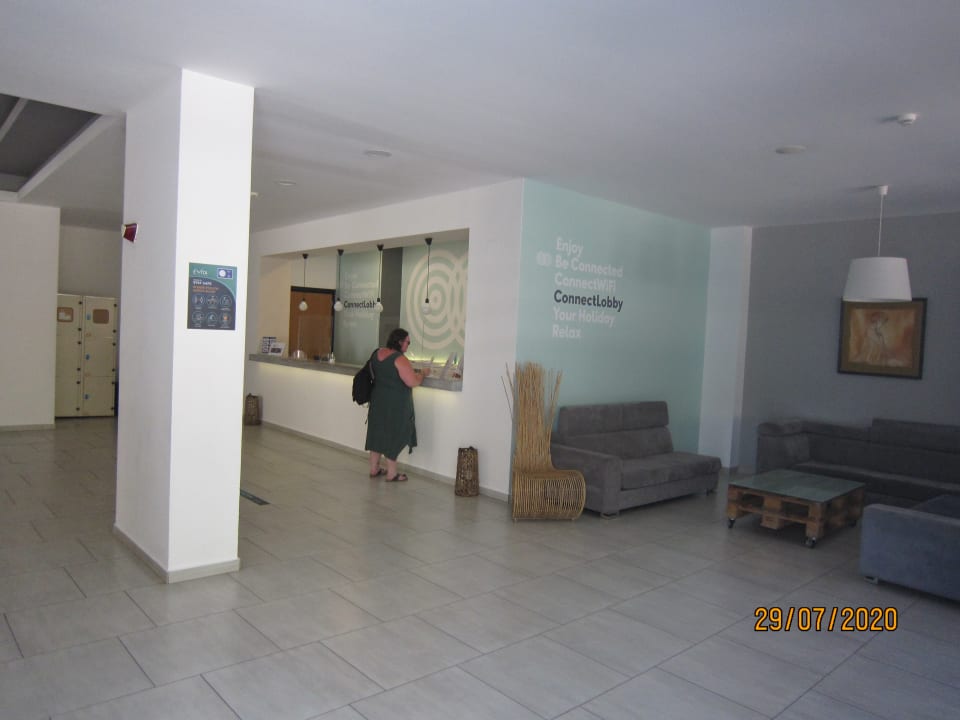 Lobby Evita Resort Hotel