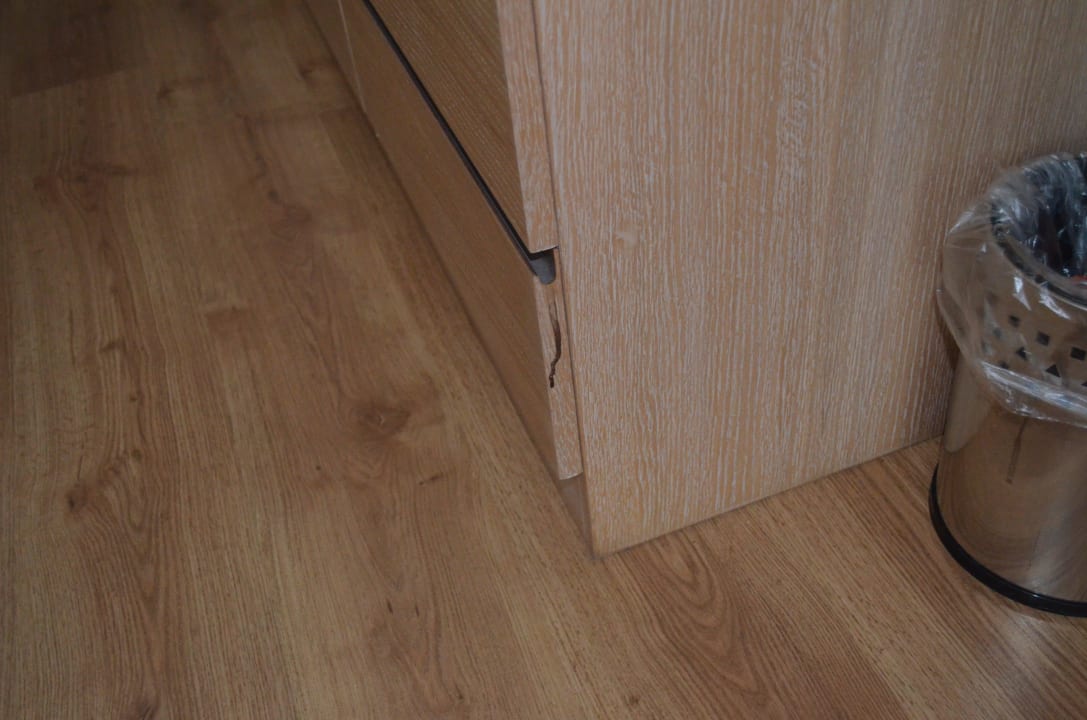 Schrankseite, gerade eingezogen Sherwood Exclusive Lara