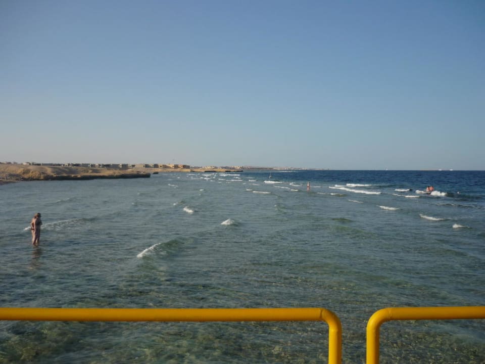 Фото с понтона Serenity Alpha Beach