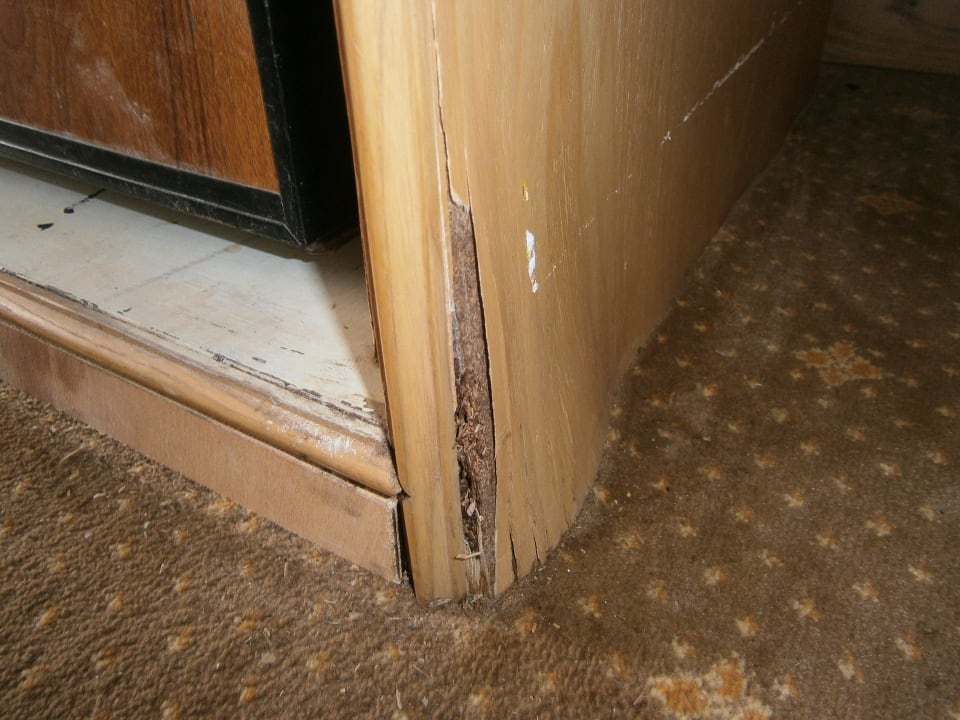 Schrank für Kühlschrank und Fernseher Hotel Amir Palace