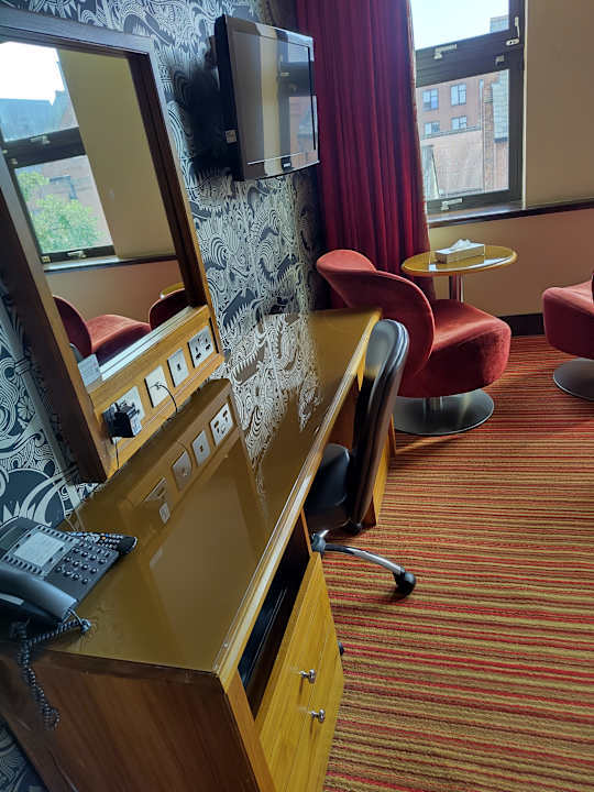 Zimmer The Queen at Chester, BW Premier Collection