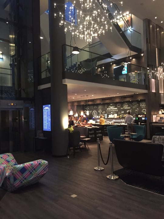 Lobby Motel One Wien Westbahnhof