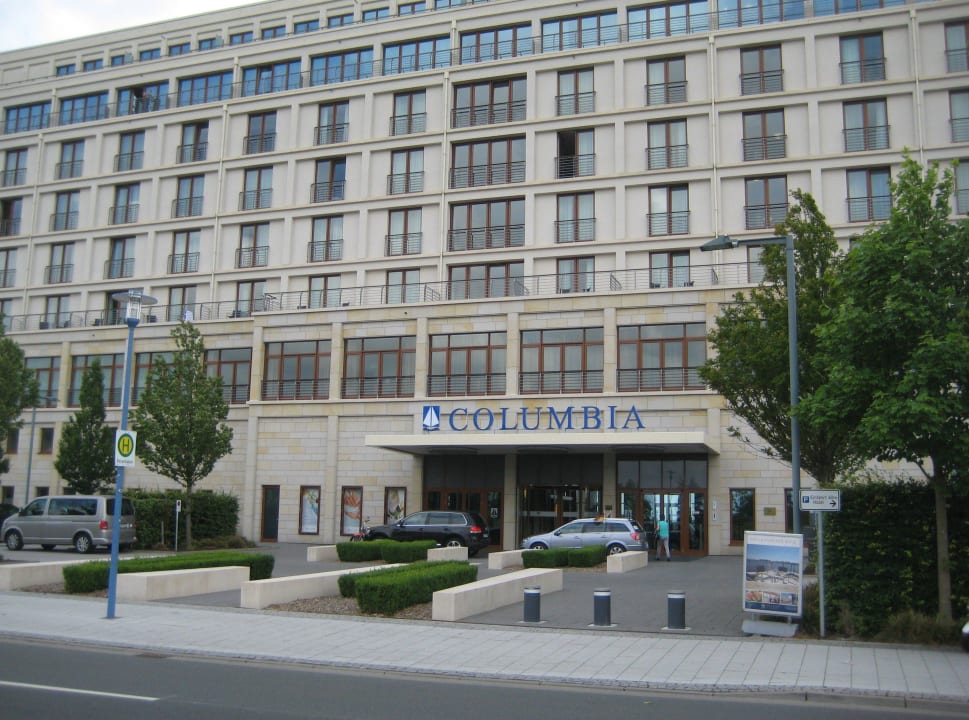 Haupteingang Westseite ATLANTIC Hotel Wilhelmshaven