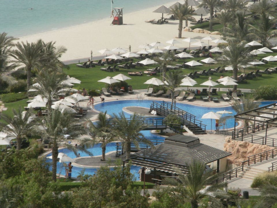 Poolanlage vom Westin Le Meridien Mina Seyahi Beach Resort & Waterpark