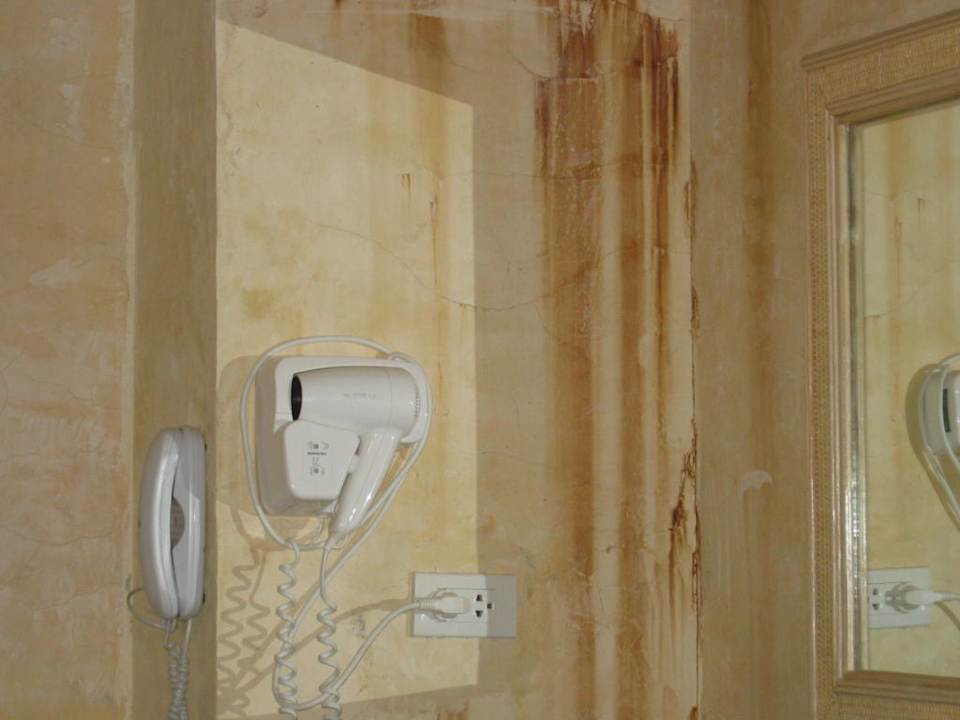 Ecke des Badezimmers Hotel Pattawia Resort & Spa