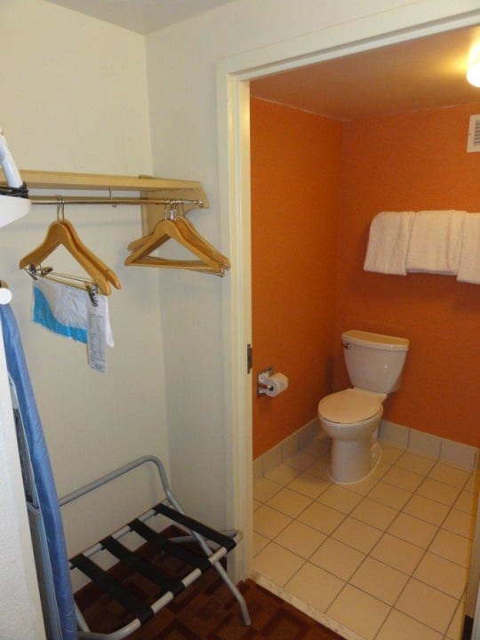 Vorraum % Badezimmer Postcard Inn on the Beach