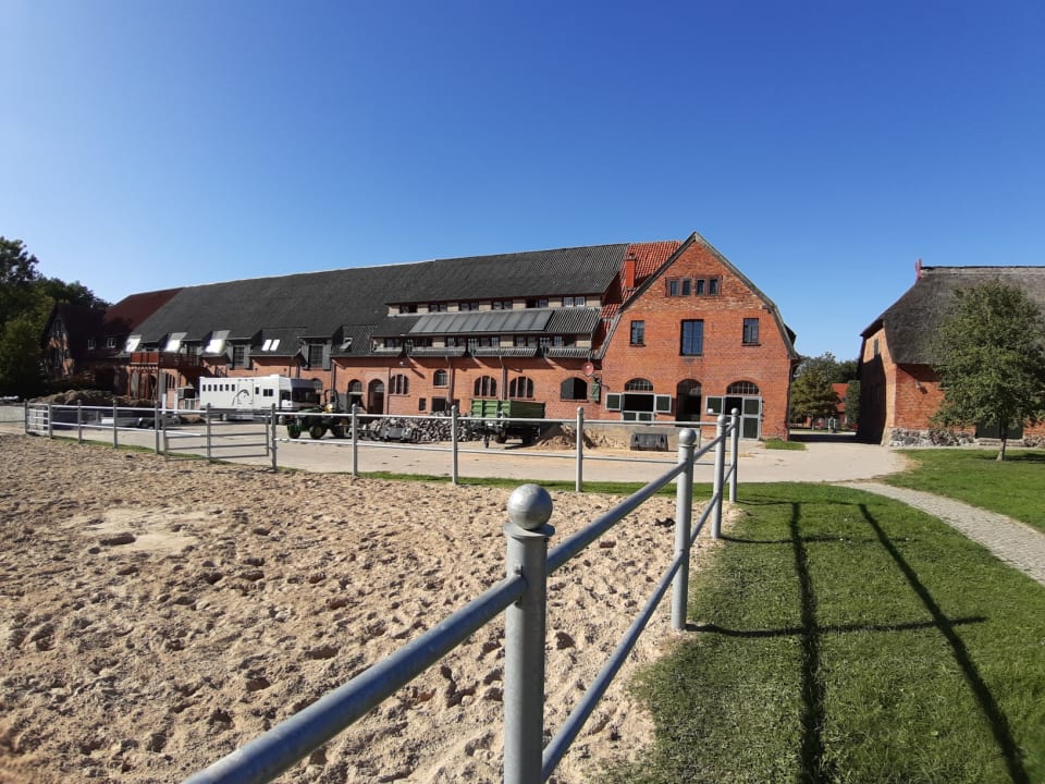 Außenansicht Ferien & Pferdehof Gut Klein Nienhagen