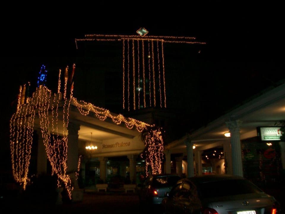 Das Romeo Palace bei Nacht Hotel Romeo Palace